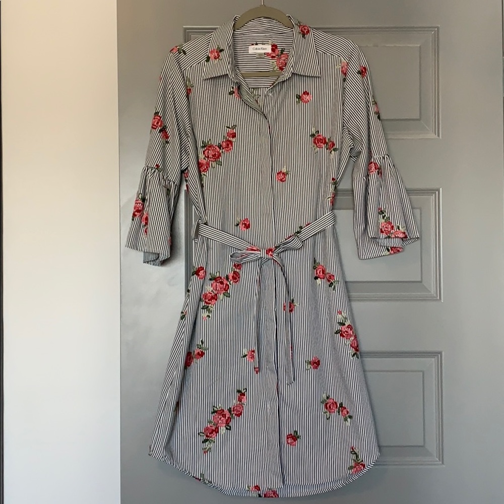 LIKE NEW Floral Calvin Klein Dress